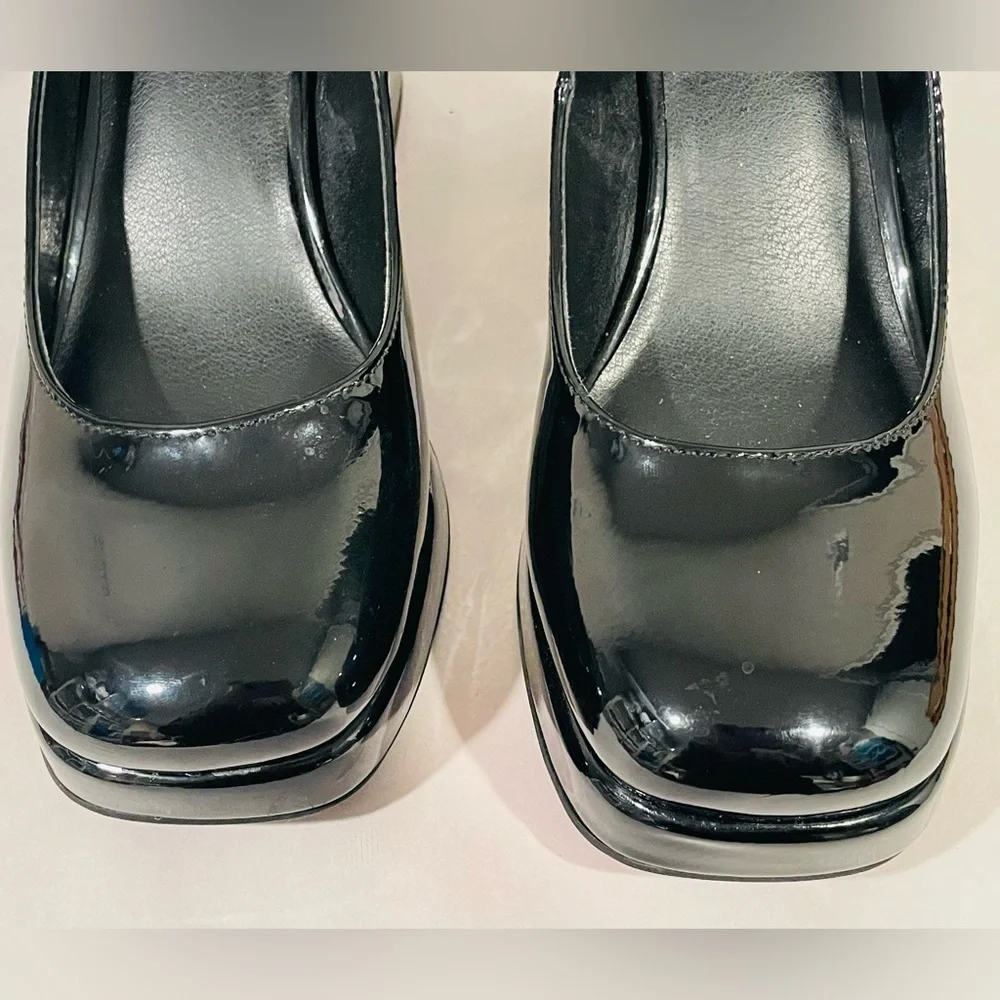 Steve Madden “Tiffane” Black Platform Mary Janes Block Heel Square Toe Shoe EUC